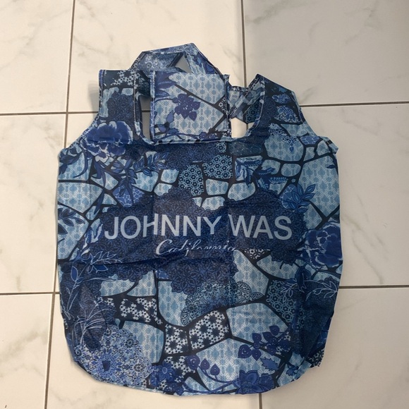 NWT Johnny was reusable nylon tote bag blue floral patchwork - Picture 2 of 7